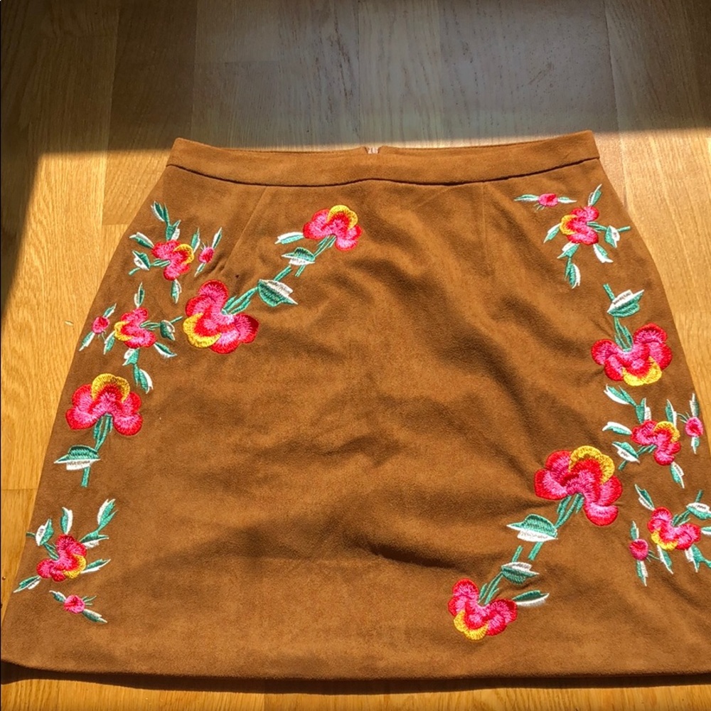 Suede Embroidered skirt